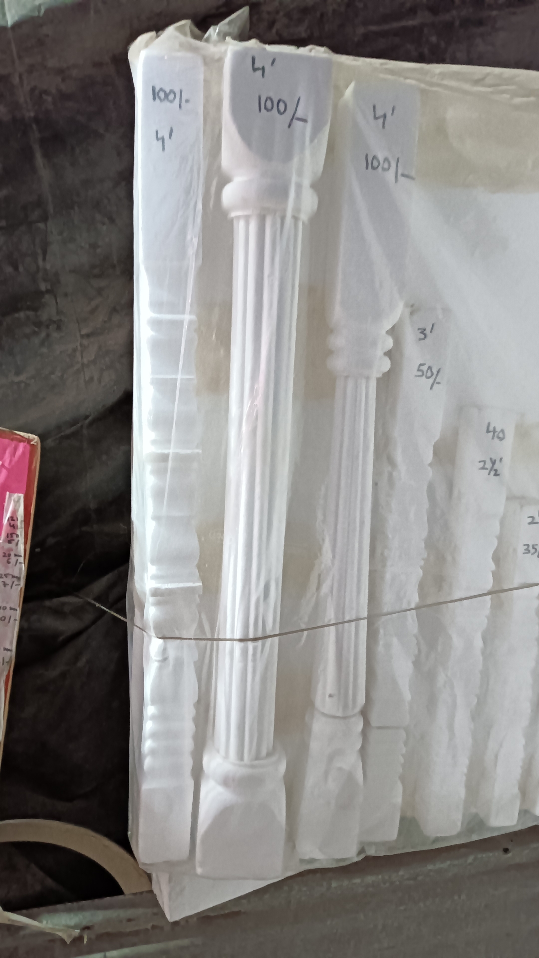 Fluted thermocol pillar with vertical grooves — Mumbai